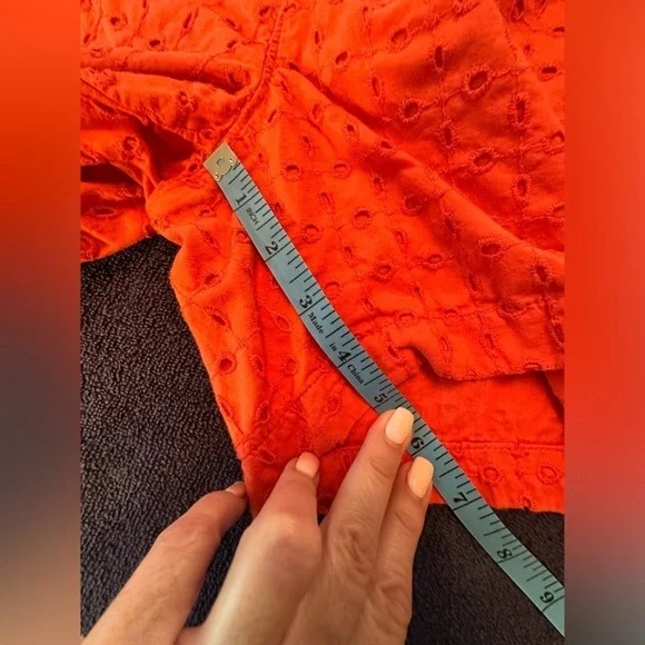 Old Navy Women's Orange Shorts - Picture 9 of 10